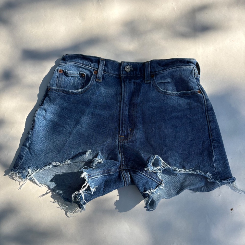 Abercrombie & Fitch The 4 Inch Mom Short High Rise Medium Wash Denim Size 26 2